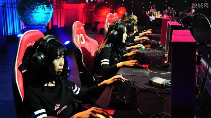 快速反击的 快速反击的