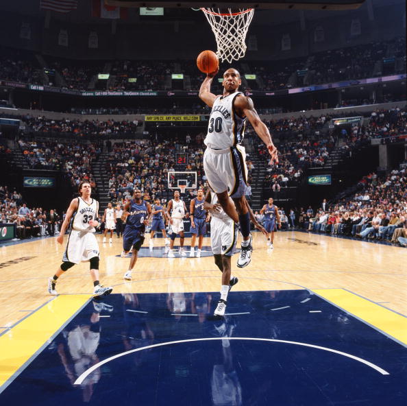 科尔：球员失去首发总是会沮丧，跟库明加交流过了目标一致（科尔：失去首发难免沮丧，已与库明加沟通并达成共识）